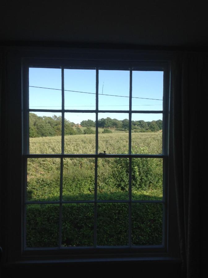 Bed and Breakfast Baron'S Grange Iden Экстерьер фото